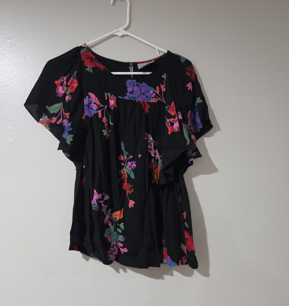 Maeve Black Floral Flutter-Sleeve Blouse